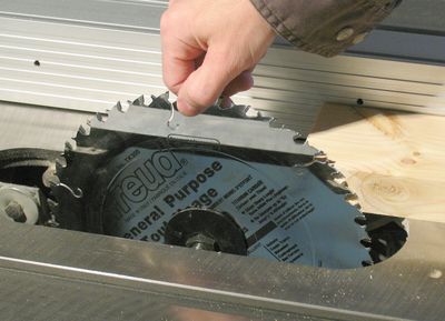 Why Does My Saw Blade Wobble?